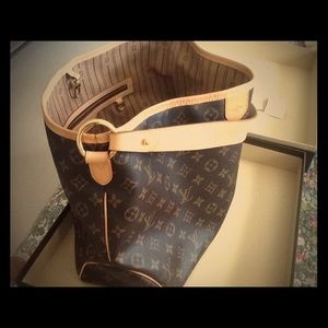 Louis Vuttion delightful PM